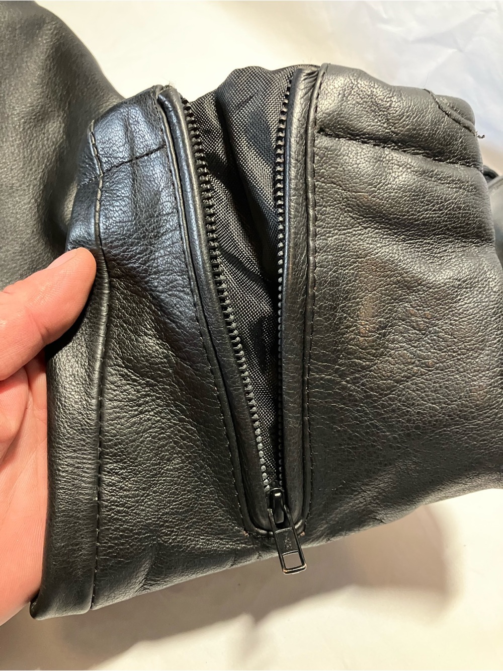 Harley-Davidson Screamin' Eagle Black Premium Cowhide Jacket System + Case - Picture 8 of 12